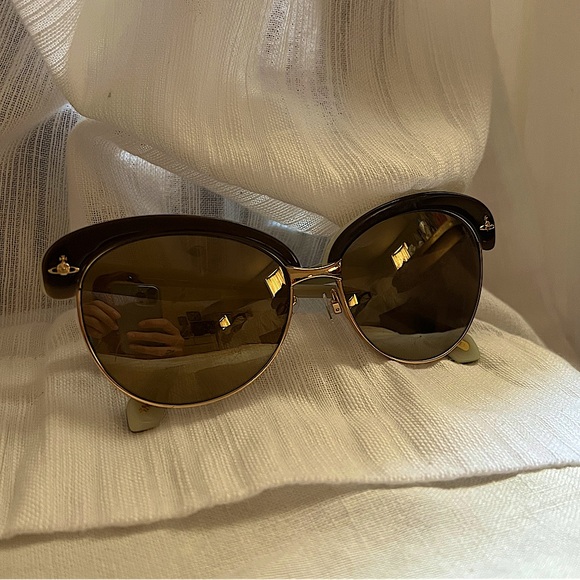 Vivienne Westwood Accessories - 🥀 Vivienne Westwood GOLD LABEL Cat Eye Sunglasses Beige Brown and Gold 🥀
